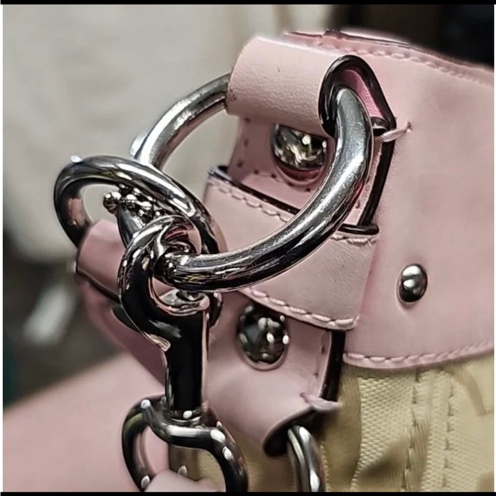 Coach Large Pink Zoe Vintage Bag - Picture 5 of 9